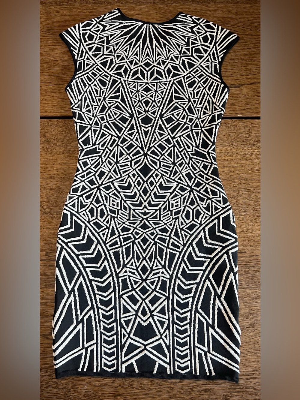 RVN Womens Small Black White Geometric Jacquard Knit Bodycon Sheath Dress Sz S